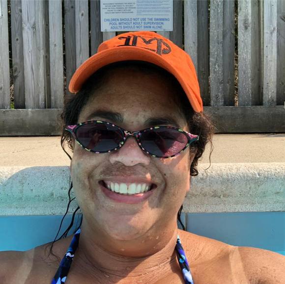 Meet your Posher, Debbie - Picture 1 of 1